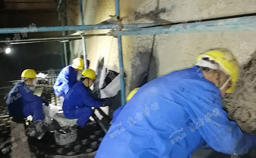 耐火澆注料的防爆性能怎么優(yōu)化？